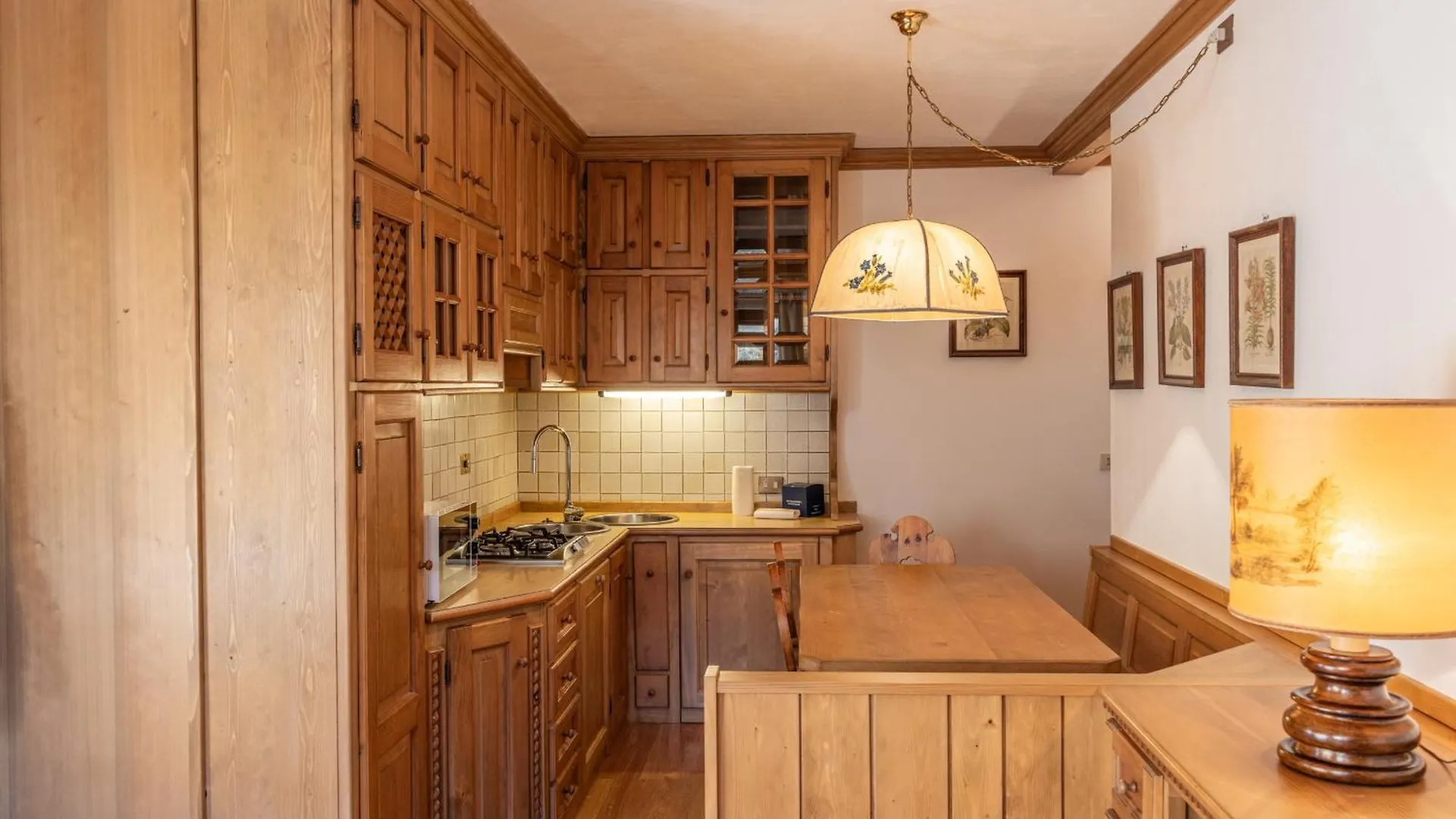 Apartamento Casa Ronco, Tranquilla E Confortevole Cortina dʼAmpezzo Italia